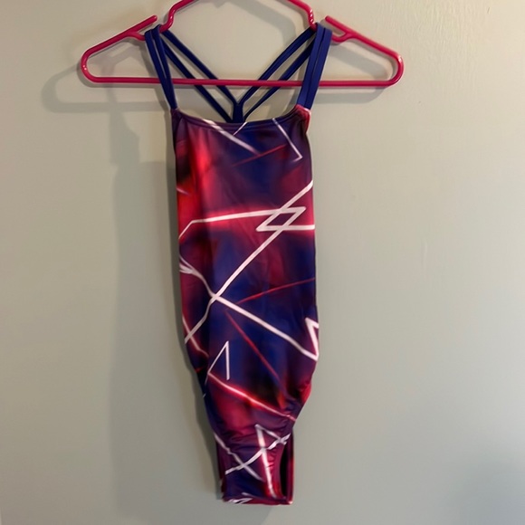 ✨NWT✨Speedo Swimsuit - Picture 2 of 9